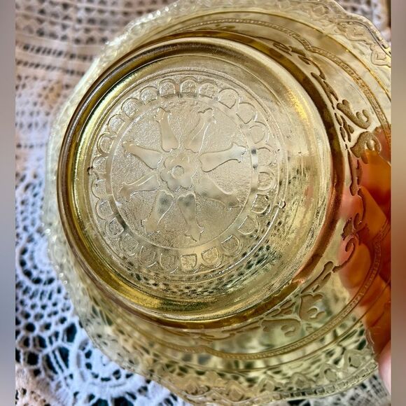 Federal Glass Patrician Spoke Bowl - Picture 3 of 5